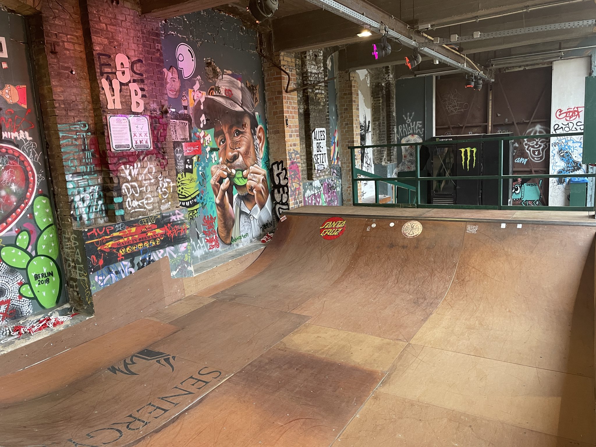 Skatehalle Berlin About